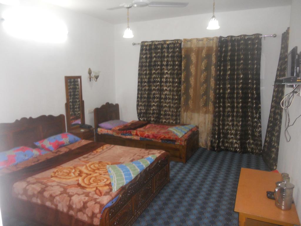Hotel Royale Jannat Srīnagar Cameră foto